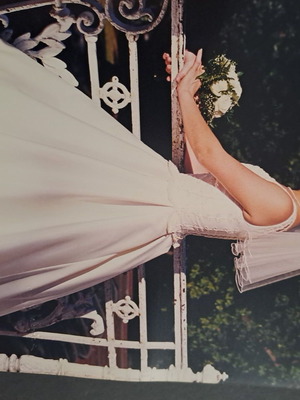 Wedding dress satin like new, ivory champagne color, size Small 36-38 with veil and gloves