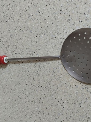 Κουτάλα στραγγίσματος καινούργια, ελάχιστα χρησιμοποιημένη