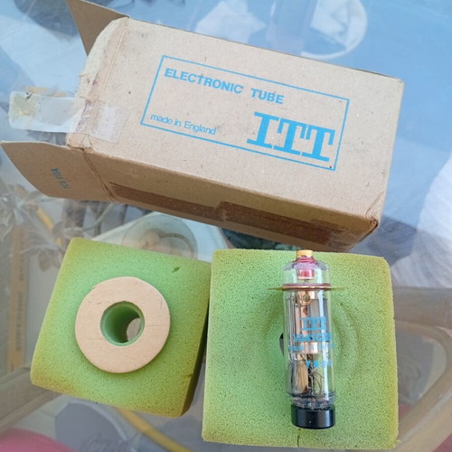 ITT Electronic Tube V24C/2 vintage NOS made in England