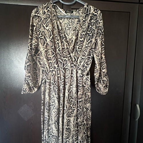Wrap dress new, Secret, black and beige
