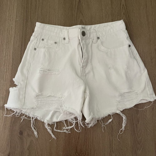 Glamorous shorts mid rise with rips like new