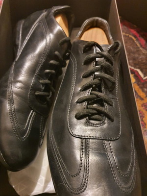 Santoni hand made men's shoes size 41 used twice, black