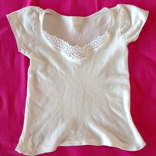 Pack of three women's medium tops used, cotton and lace