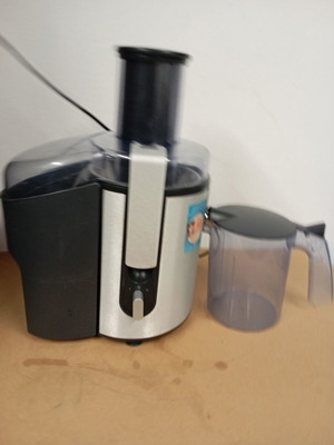 Phillips juice extractor