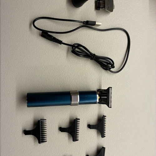Rechargeable Trimmer 3 in 1 used with accessories and charger