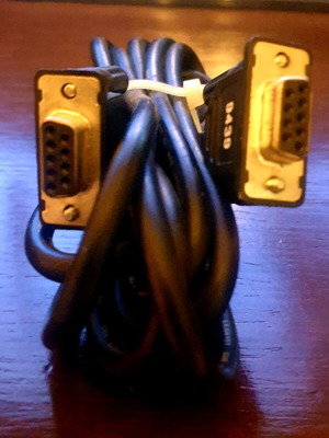 RS-232 serial cable like new, female to female