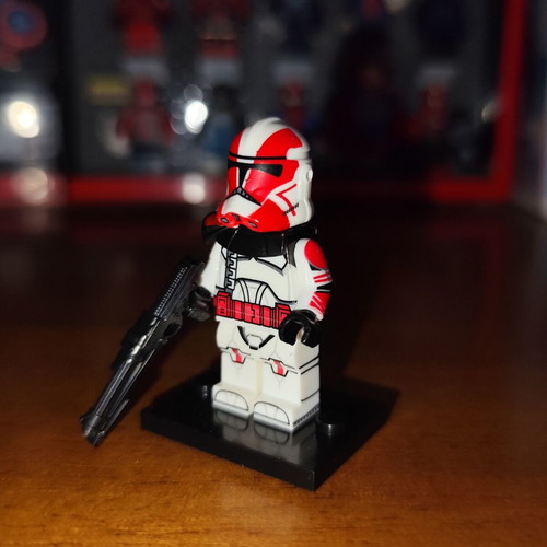 Captain Grey Star Wars Lego minifigure with accessories