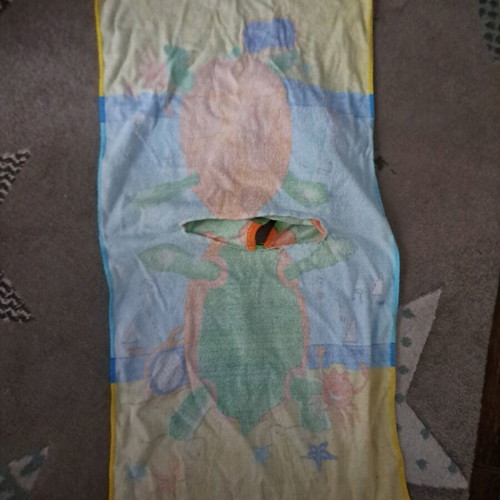 Baby poncho bath towel like new