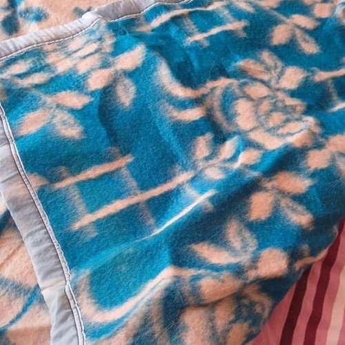Wool Blanket handmade, like new, 193x230 cm