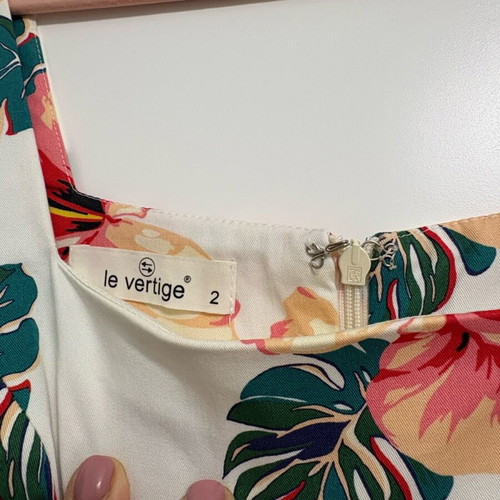 Floral dress Le Vertige used, cocktail style with tulle skirt