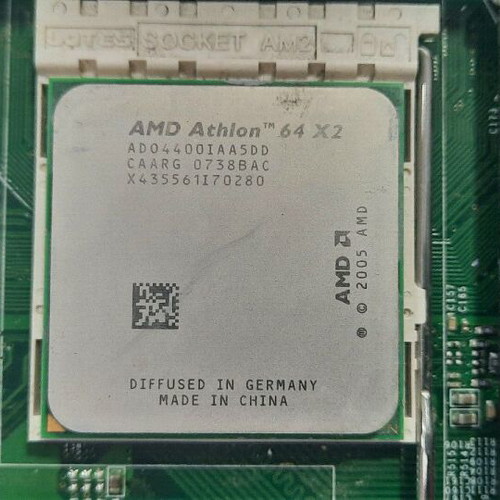 Lenovo L-A690 N1996 Ver:2.0 motherboard used with Athlon 64 X2 CPU and Kingston HyperX DDR2 1 GB RAM