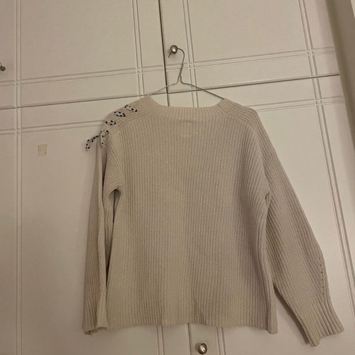 Zara girls' beige pullover with shoulder ribbon like new