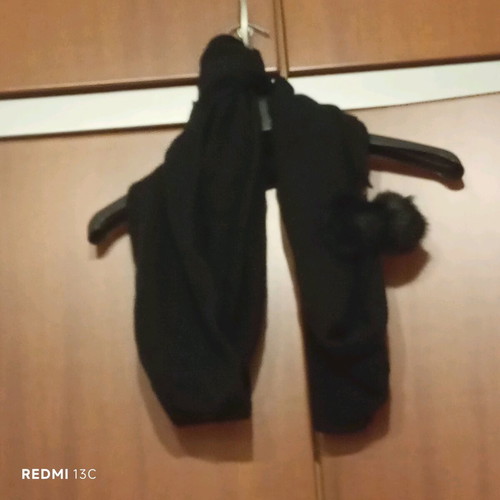 Scarf like new, black