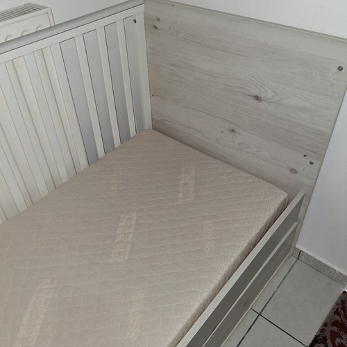 Casababy Nova Convertible Baby Cot with Drawers and Mattress like new
