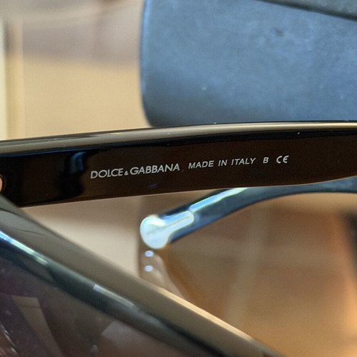 Dolce & Gabbana DG4114 501/8G sunglasses like new, black