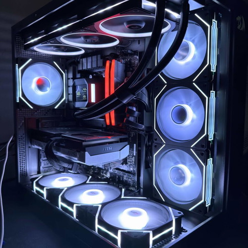 Gaming PC Ryzen 7 9800X3D Nvidia RTX 5070 32GB DDR5 6000MHz Corsair RGB new