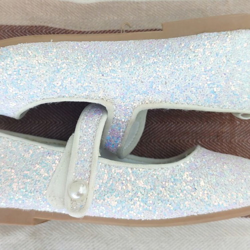 H&M white flat ballerina shoes with glitter and strap size 28 like new
