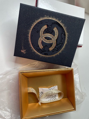Chanel box new without wear, original