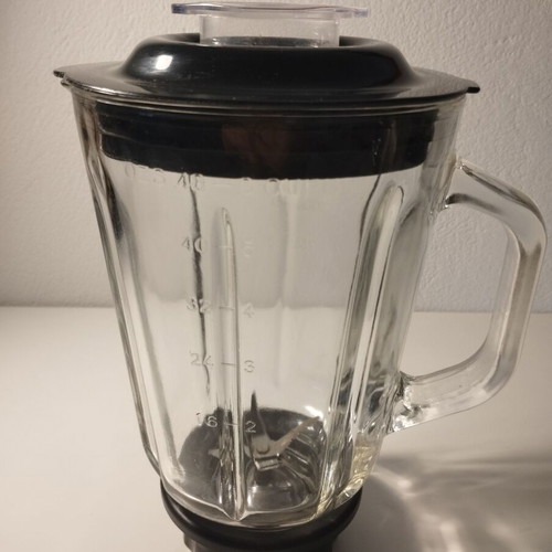 Izzy IZ-1601 blender with glass jar 1.5 lt 1000W used