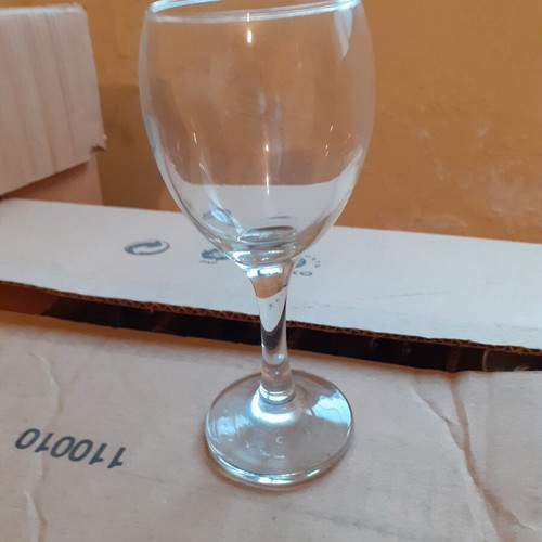Set of 24 new stemmed glasses