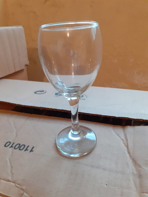 Set of 24 new stemmed glasses