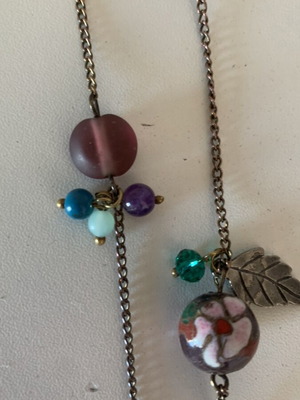 Vintage pendant necklace used, silver with cloisonné stones, 120cm