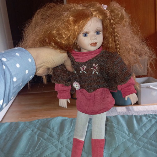 Porcelain dolls like new, 45 cm height