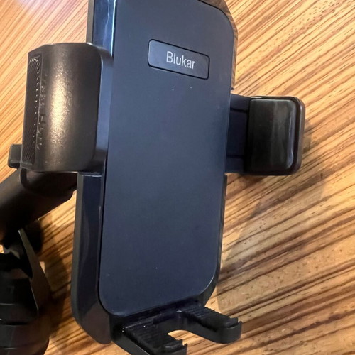 Blukar Car Phone Holder K9788 like new