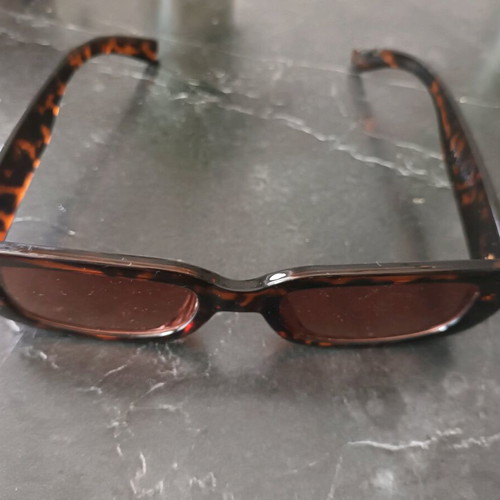 Sunglasses like new, set of 3 pairs brown and pink