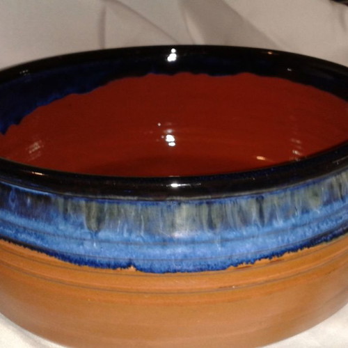 Ceramic giouvetsi from Sifnos like new, 25 cm diameter