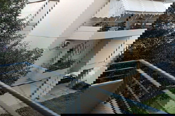 Αγυιά Πάτρα Ενοικιάζεται studio 30 τ.μ. δευτέρου ορόφου φωτεινό, με αυτόνομη θέρμανση