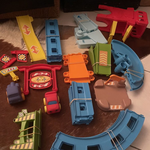 Supreme Baby Wheels Stunt Play Set like new for 18 months+