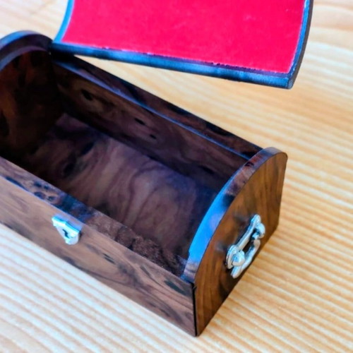 Small jewelry box with 925 silver cover