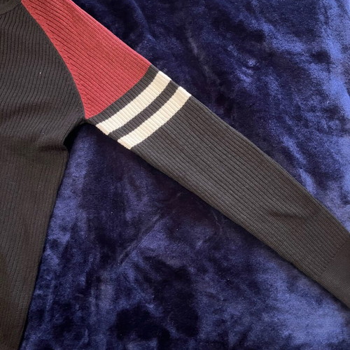 Women's blouse like new, size XL, black and red