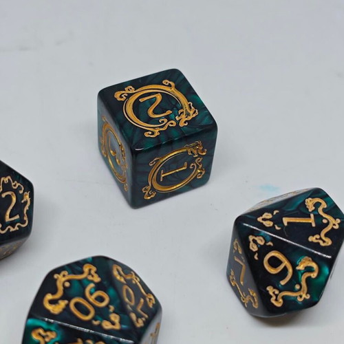 RPG Dragon Marble Polyhedral Dice Set 7 Pieces like new
