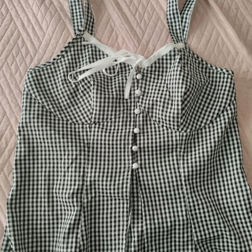 Set of 2 Shein sleeveless tops like new, white and blue