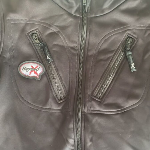 Beyond kids thermal jacket unisex like new