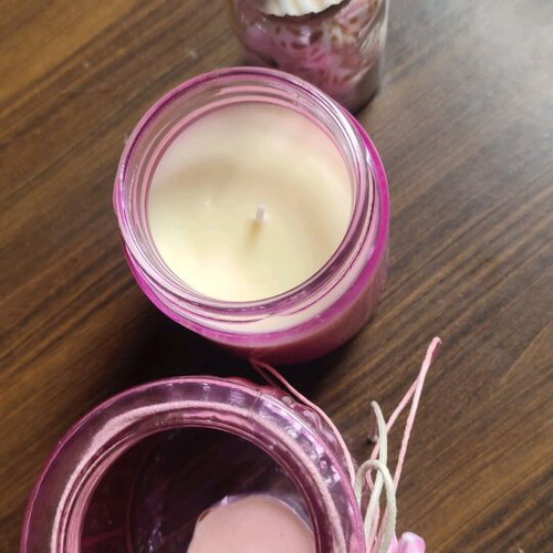 Pink decorative candle set like new