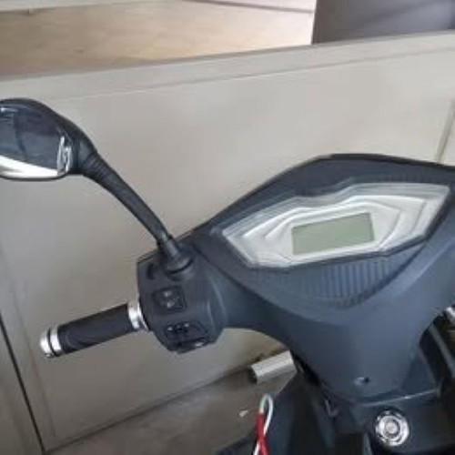 Electric scooter 82V for two with papers and insurance