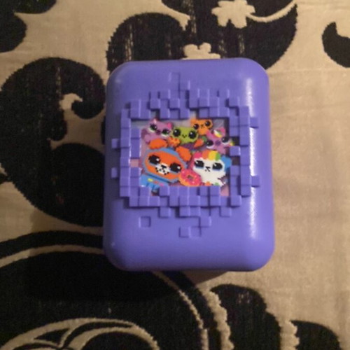 Bitzee plastic electronic toy for kids