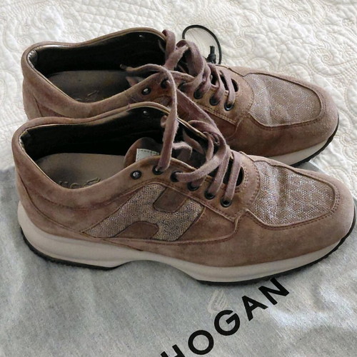 Hogan sneakers like new, taupe suede leather, size 37.5
