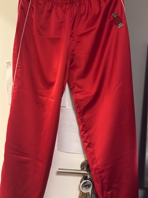 Hemithea φόρμα σατέν L/XL σαν καινούργιο, κόκκινη