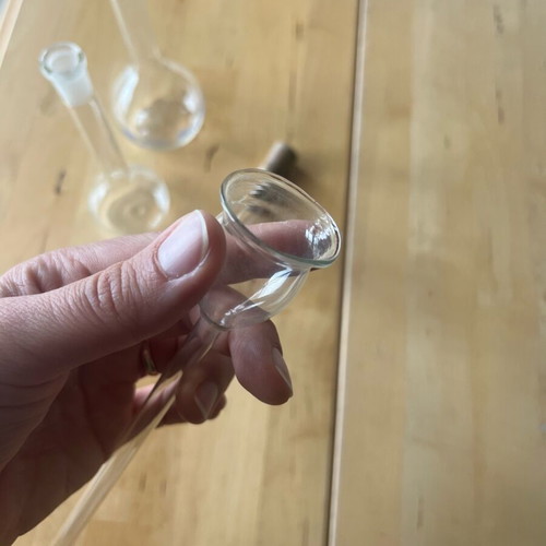 Glass laboratory items used, pack of 4 pieces