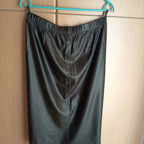 Mat women's black faux leather skirt new, size L/XL