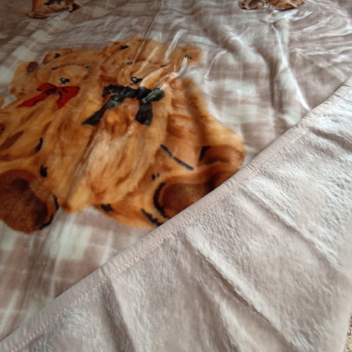 Velveteen half-double blanket with bear family design, new