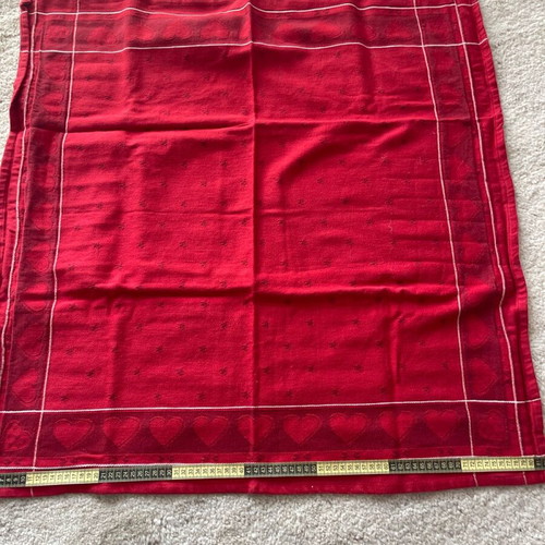 Tablecloth used small red with hearts