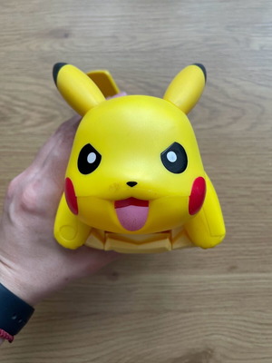 Battle ready Pikachu figure used, authentic Tomy Nintendo 2014