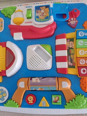 Fisher Price Activity Table like new, from 6 months