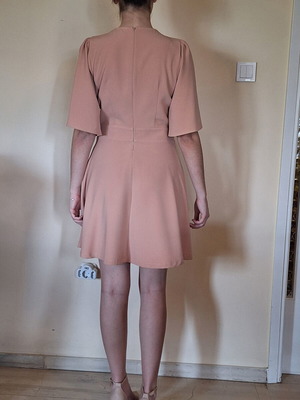 Regalinas pink dress size M, new