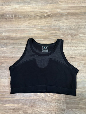 Ulvang Merino Wool Athletic Crop Top XL, like new, black and dark grey